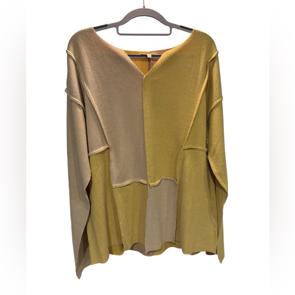 NWT Easel Boutique Patchwork Raw Edge Notch Front Soft Sweater Size Medium Boho